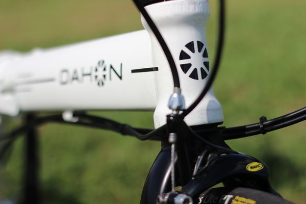 2013-dahon-archer-speed-18inch-alumifork-step-1-7